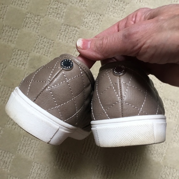 Steve Madden quilted leather slip on sneakers - Picture 3 of 6